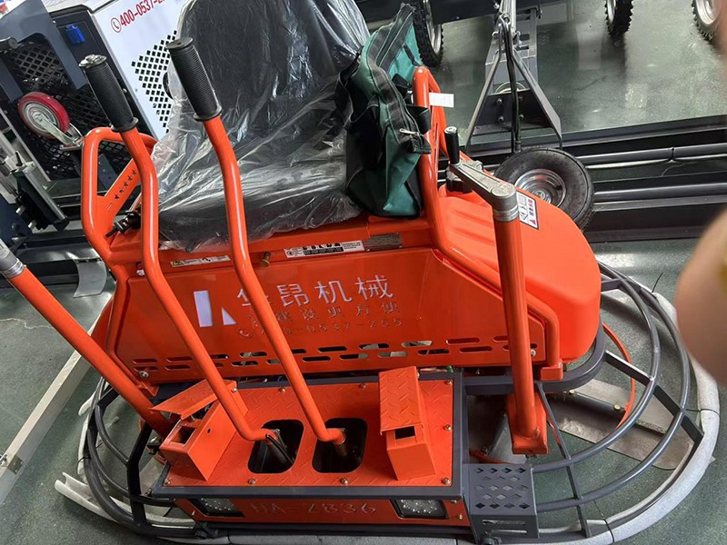 Polishing Machine for smooth and finish concrete surfaces2 Polishing Machine for smooth and finish concrete surfaces2